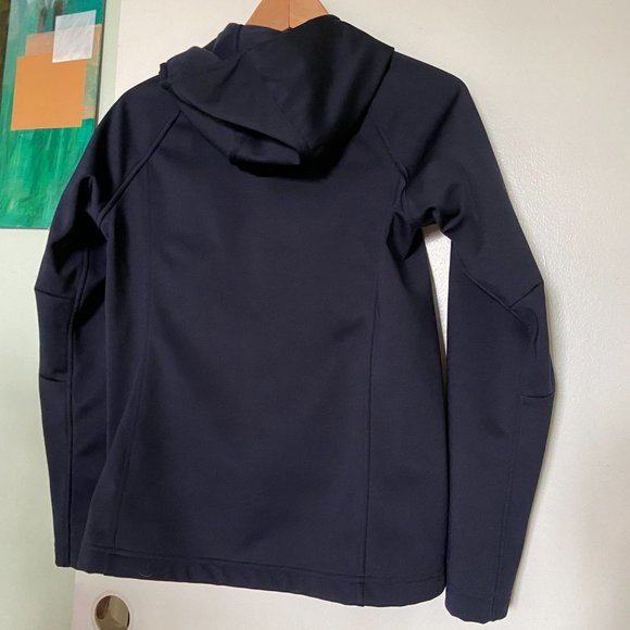 UNIQLO Dark Blue Sweater - Picture 3 of 3